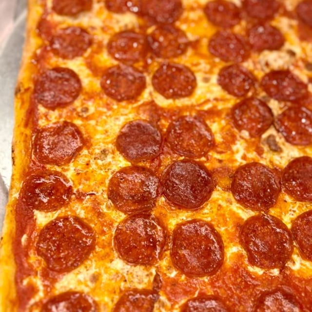 Hot Honey Pepperoni Sicilian Square (Thin Crust).